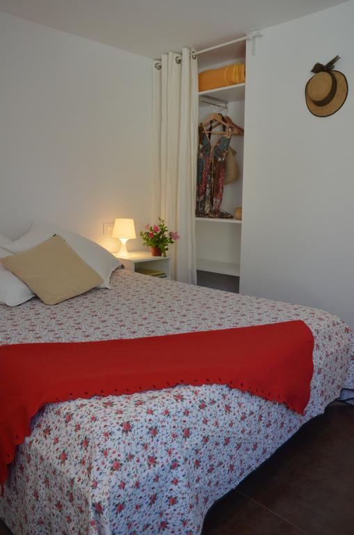 Apartment Rovellada Platja Colera Quarto foto