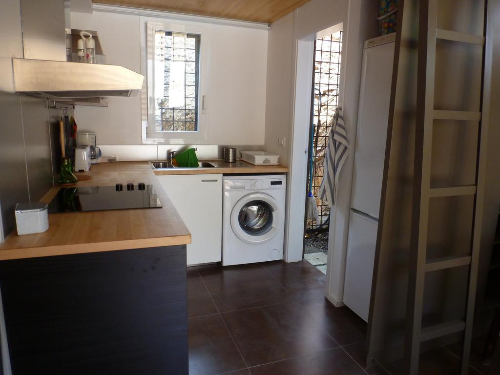 Apartment Rovellada Platja Colera Quarto foto